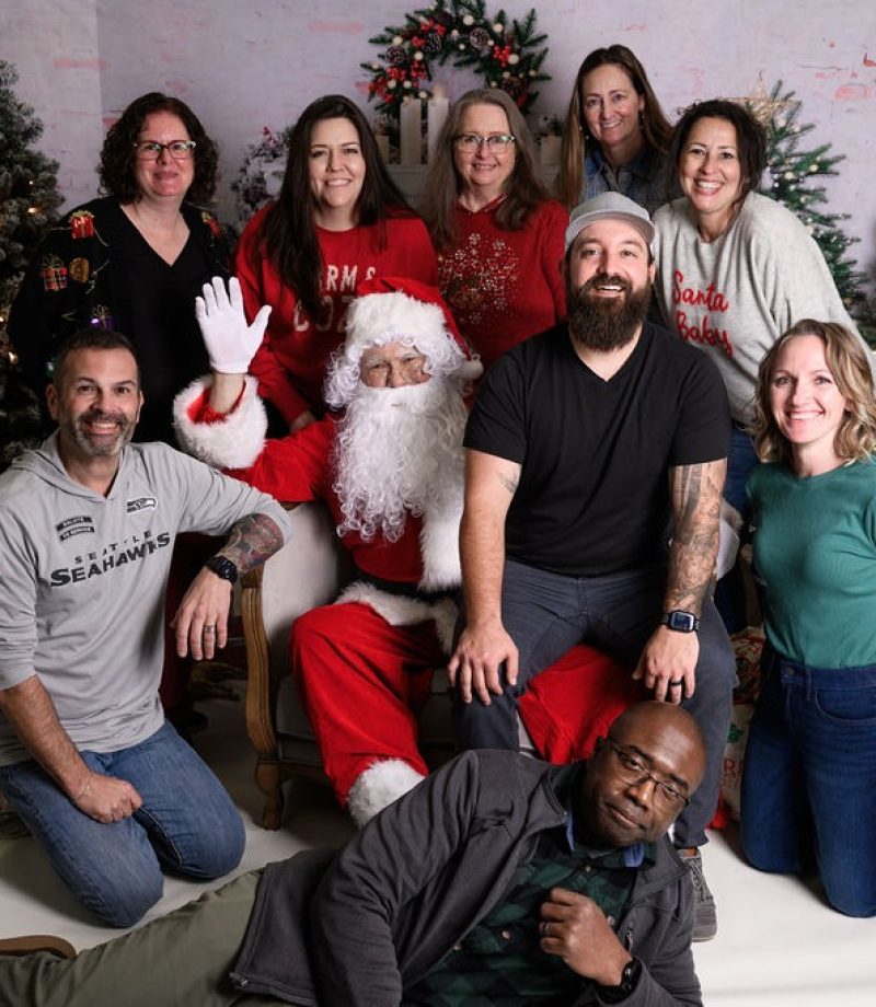 Collage-of-pictures-from-the-Lake-Stevens-Food-Bank Holiday-Mini-photography-sessions-with-Santa